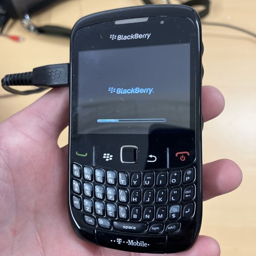 BlackBerry Curve 8520 Black QWERTY Mobile Phone - Picture 4 of 10