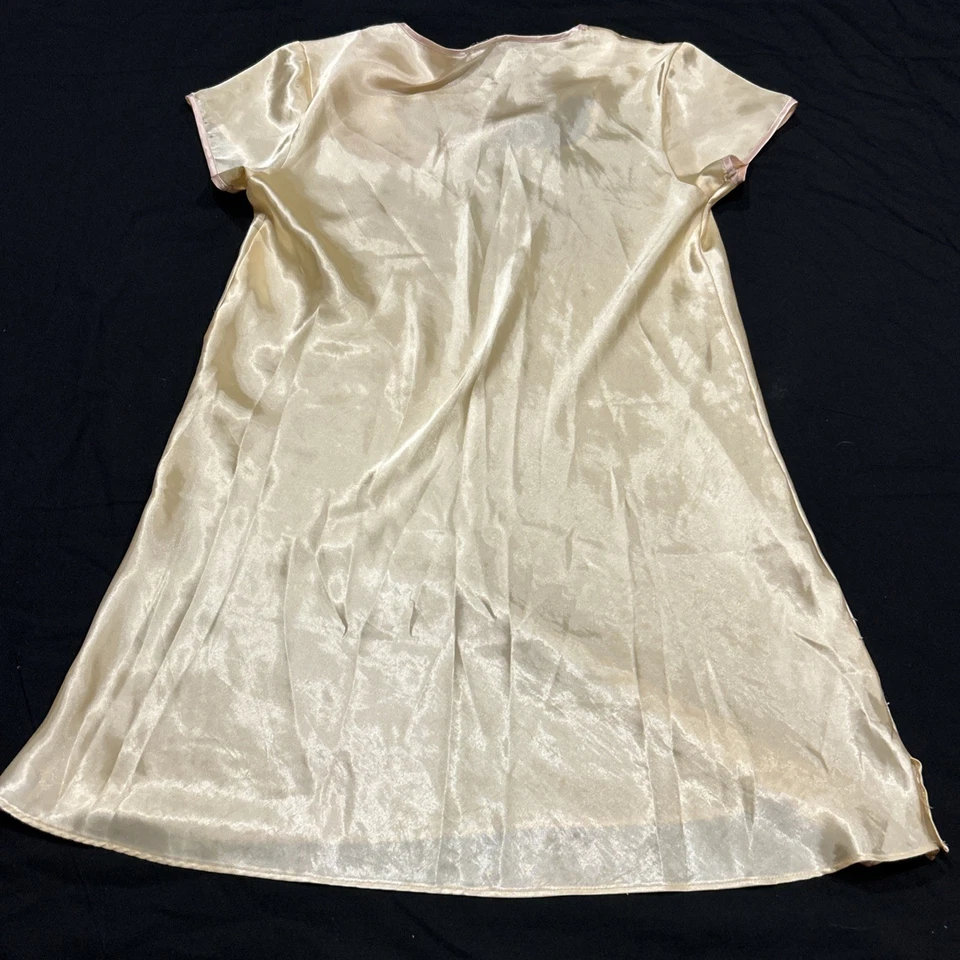 Vintage Jones New York Satin Light Yellow Short Sleeve‎ Nightgown Size M A24 - Image 3 of 3