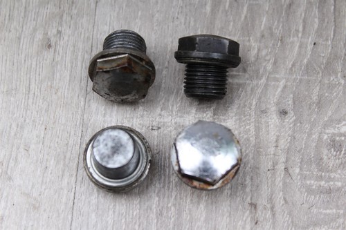 Set Schrauben Nockenwellen Schlepphebelwelle 0,5 Suzuki GSX 750 E GS75X-E 80-83