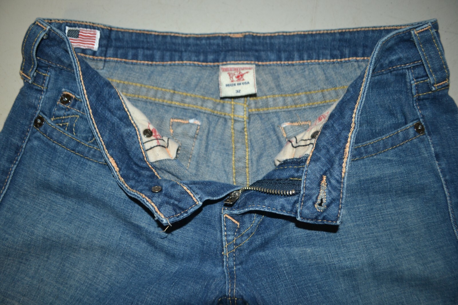 True Religion Women's Straight No Pocket Flaps Blue Denim Jeans Sz 32x30 thumbnail 8