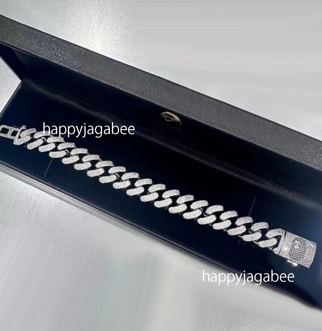 2024 SS A BATHING APE Goods APE HEAD FAT BRACELET Silver 2024 SS A BATHING APE Goods APE HEAD FAT BRACELET Silver