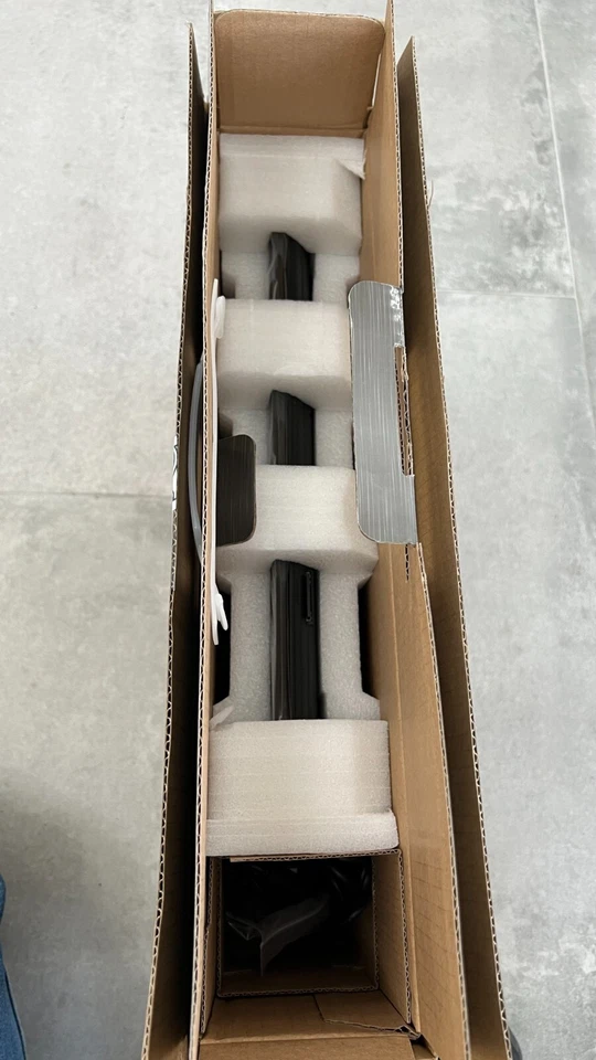 Eluktronics N650DU 15.6" Pentium Desktop CPU, intel HD graphics 1080p Barebones - Image 3 of 4