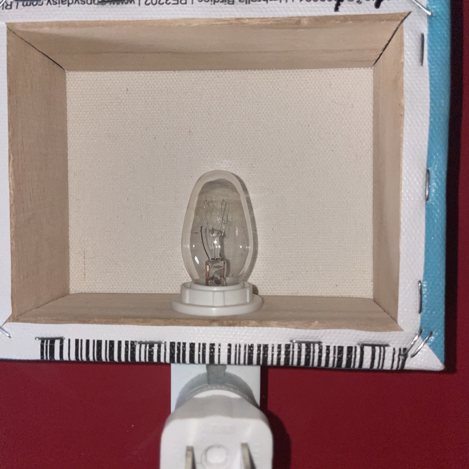   Oopsy Daisy  Bird with umbrella  Creatures Night Light Girl 5x4 inches 