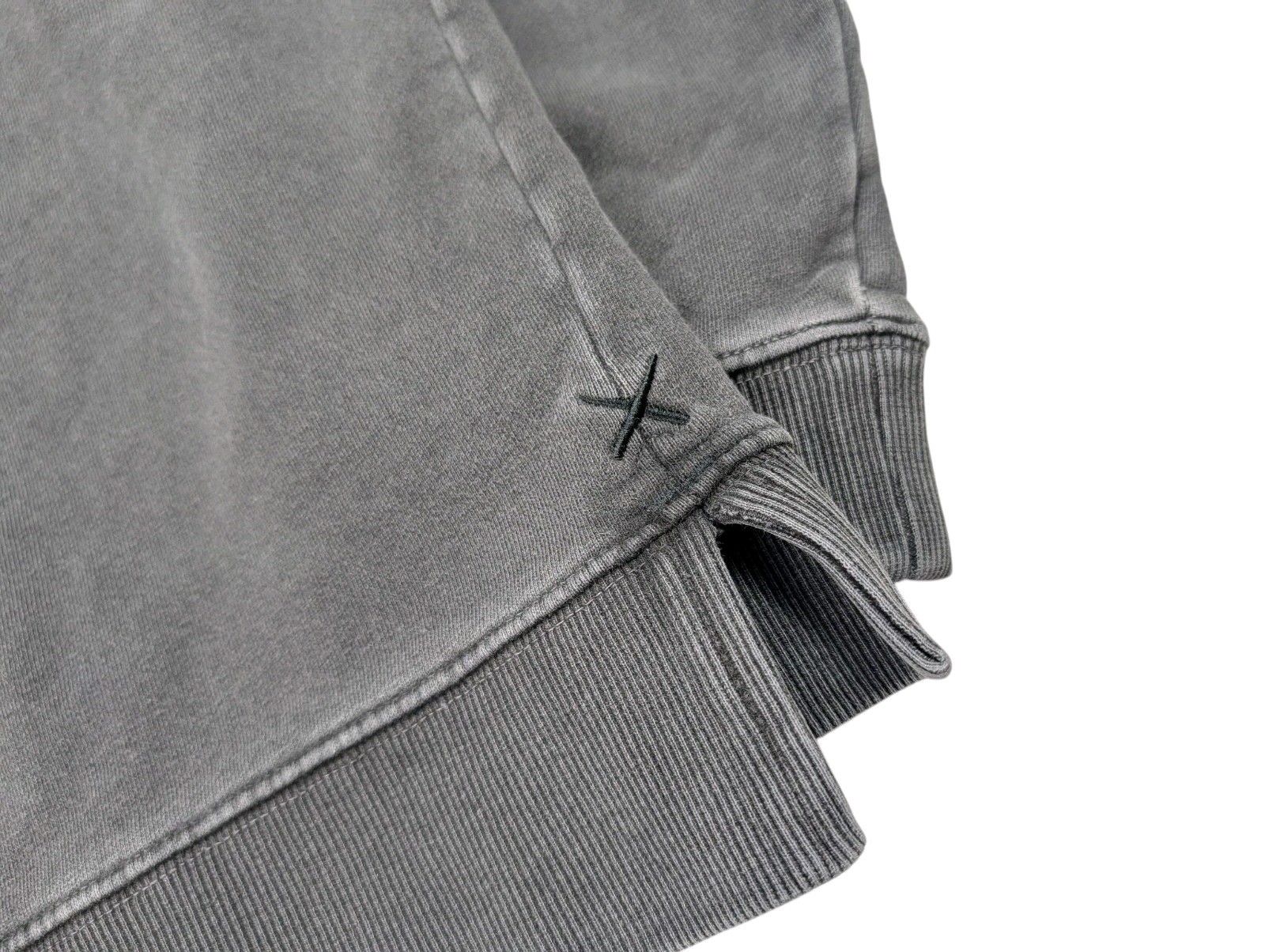 Cuts Split-Hem Sweatshirt Men Medium Crewneck 100… - image 6