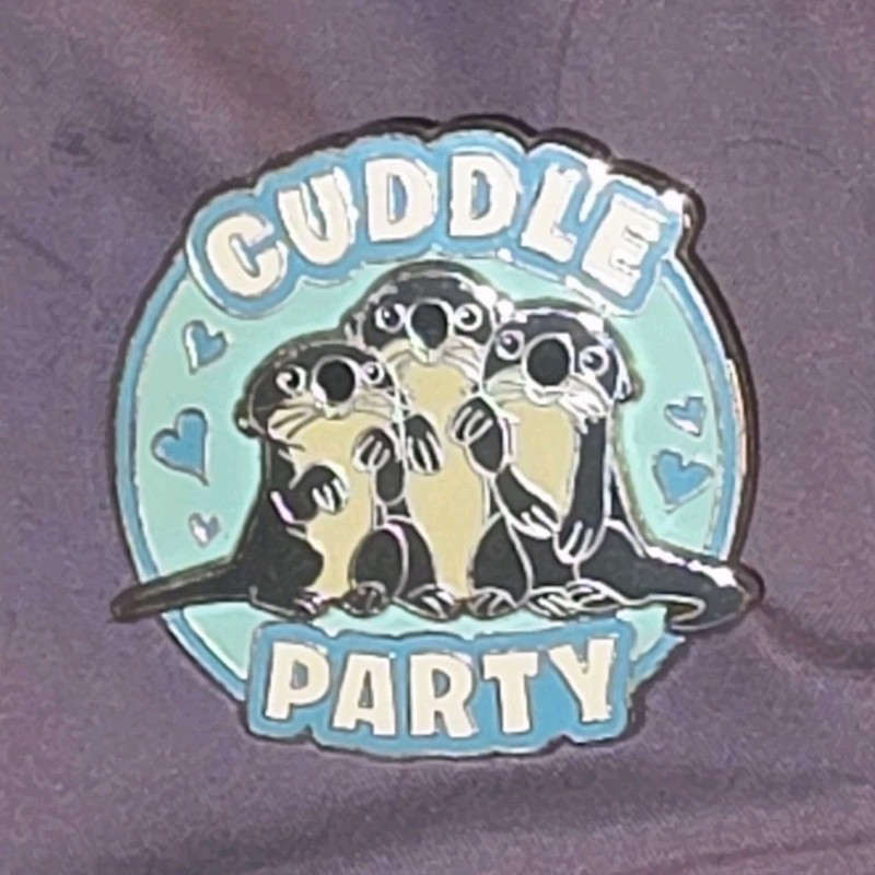 Disney Finding Nemo Otters Cuddle Party Theme Collectible Single Pin