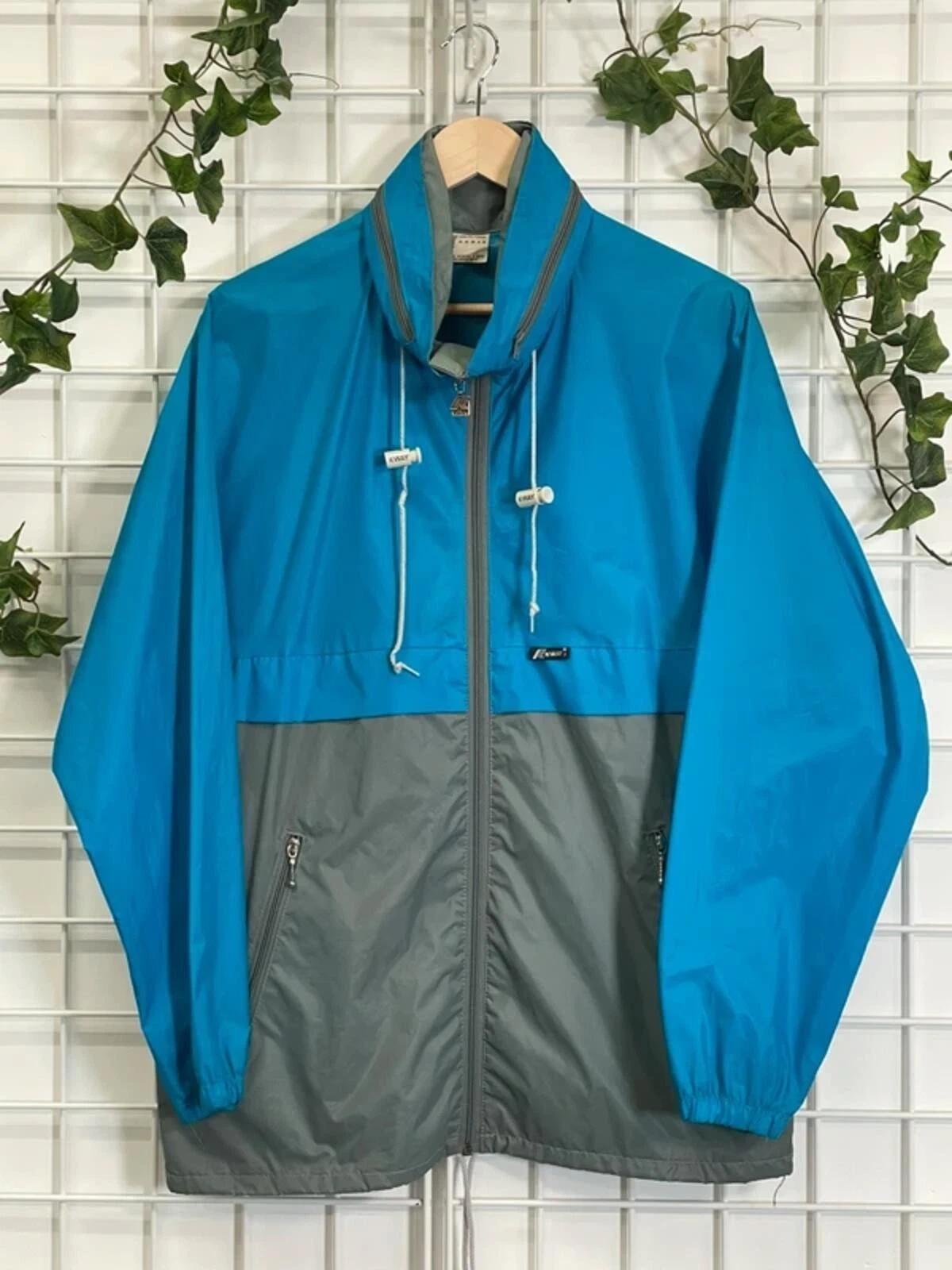 Mens Vintage K-Way Waterproof Rain Jacket Windbreaker Sailing Festival M
Opens in a new window or ta