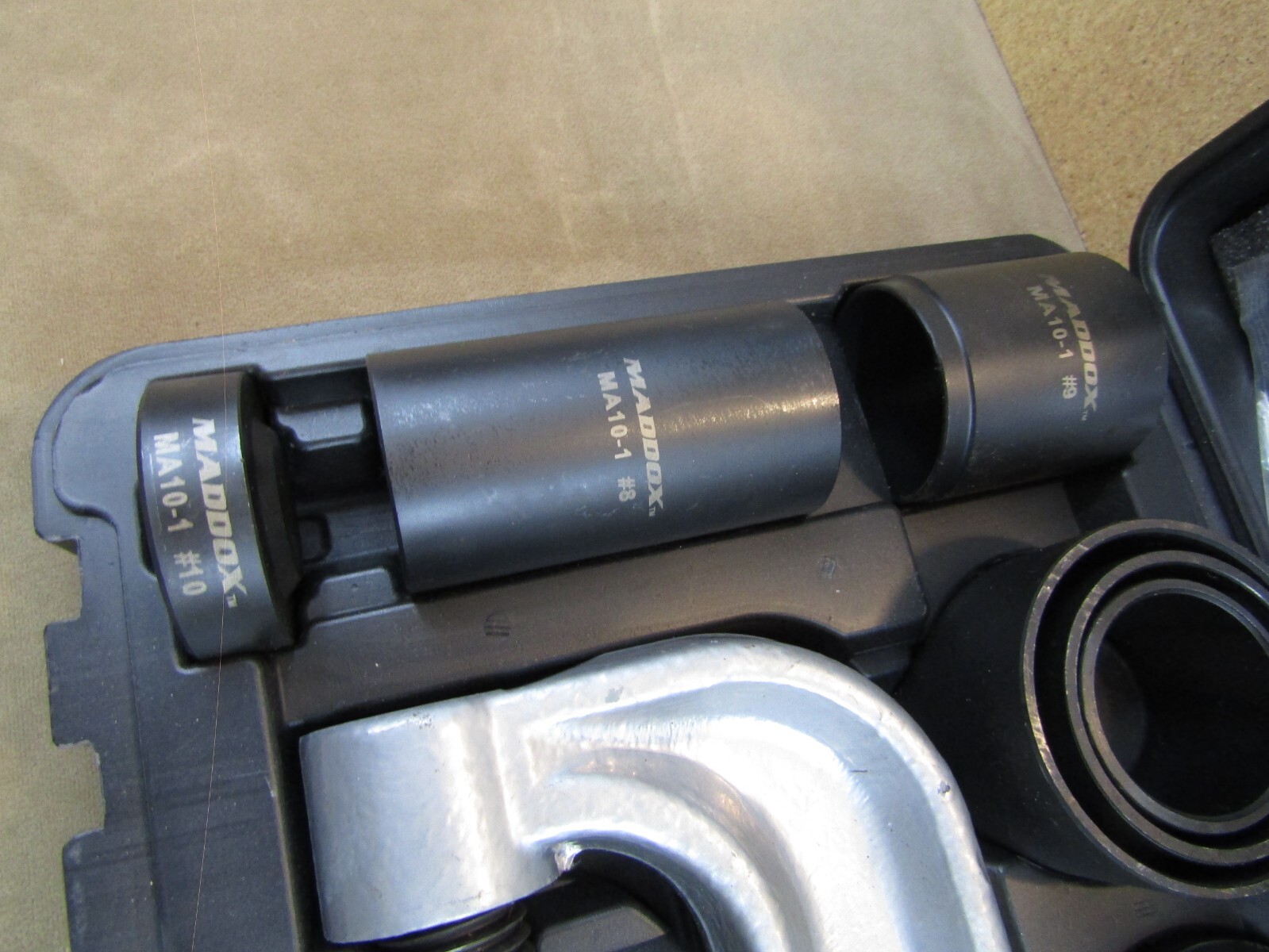 UNUSED! MADDOX NO.MA101 BALL JOINT SERVICE KIT FOR 2WD & 4 WHEEL DRIVE