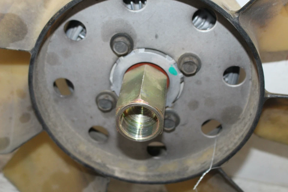 Ventilador Blade CHEVY COLORADO 04 05 06 07 08 09 10 11 12 Foto 3 de 4