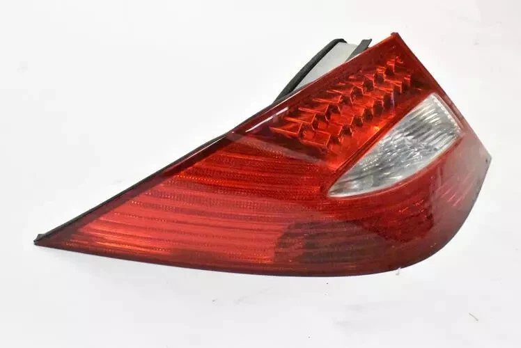 06-08 Mercedes W219 CLS55 AMG CLS500 lanterna traseira esquerda lado do motorista fabricante de equipamento original - Imagem 3 de 4