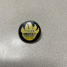 Vintage 1984 - 1985 Colorado College Tigers Blue Line Club Hockey Pin