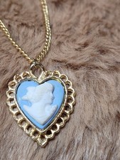 Vtg Wedgewood Cameo Necklace  15" Vintage Blue White Gold Tone Dainty Wedge Wood