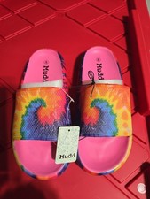 SZ 8 MUDD CANDY RAINBOW TIE DYE PLATFORM SANDALS