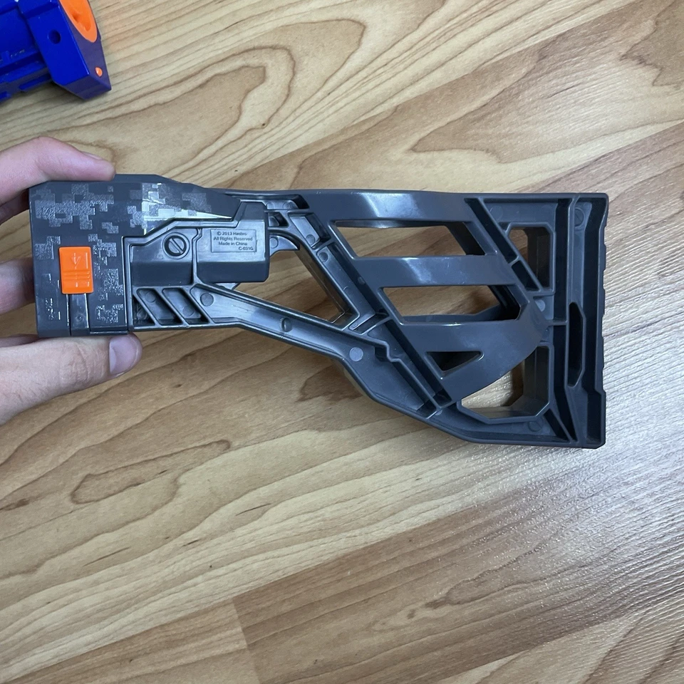 4 Nerf Attachments: Strike Defend Stock, Barrel, Vortex Scope, Demolisher Stock - Image 2 of 4