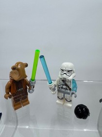 LEGO Star Wars 75051 Complete Minifigure set with accessories & Jek-14 Hair