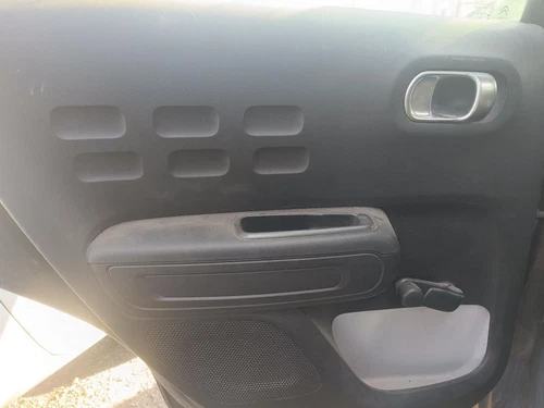98129041ZD Guarnecido Puerta Trasera Izquierda para CITROEN C3 AIRCROSS 1299800 - Imagen 1 de 5