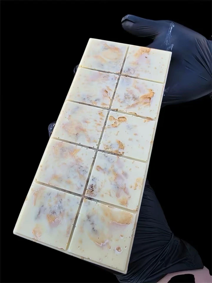 Dubai Inspired Chocolate Bars - Image 2 of 2