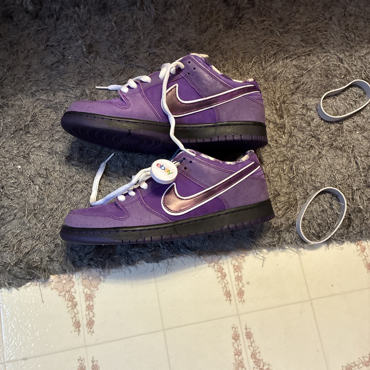Nike Sb Purple Lobster Size 11 with Original Bands Great Condition