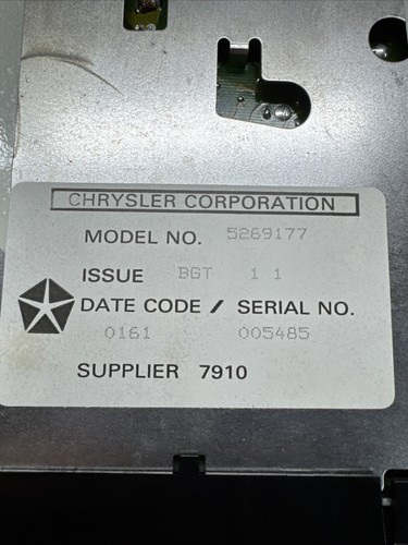 R•23 Vintage 1990’s Acustar OEM Chrysler AM\FM Factory Radio Model 5269177 NOS - Picture 10 of 11