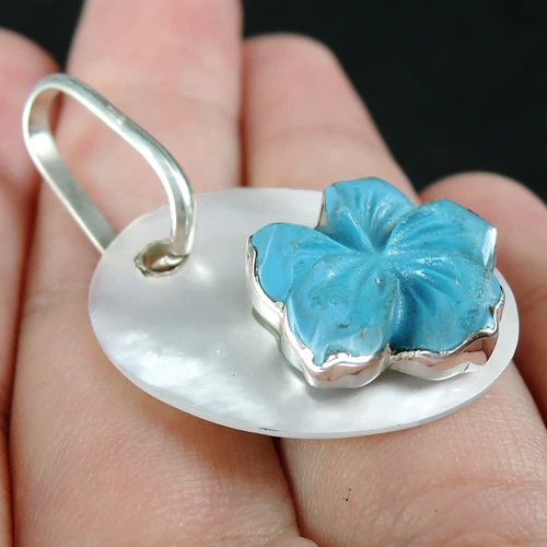 925 Sterling Silver Mother of Pearl & Resin Flower Design Pendant Jewelry