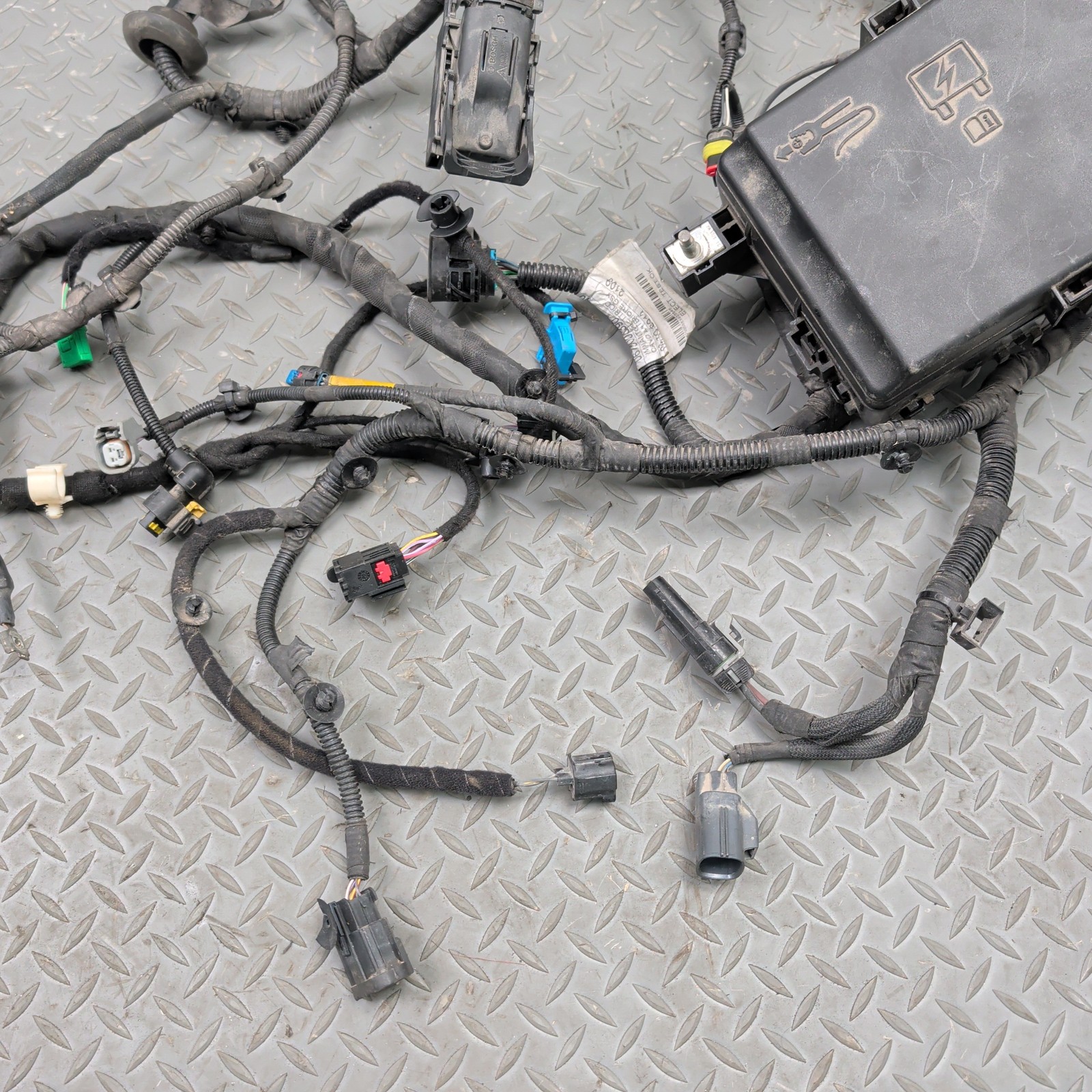 Maserati Ghibli 2014-2017 Front Right Fuse box wiring harness