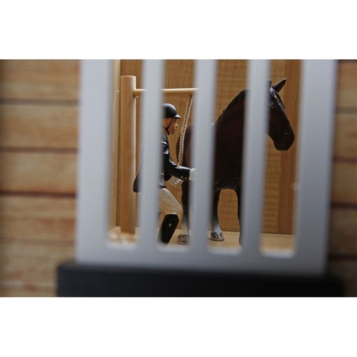 1/24 Kids Globe Wooden Horse Stable with 4 Boxes, Storage and Wash Box, 610211 - Picture 4 of 4