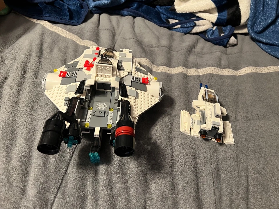 Lego Star Wars 75053 The Ghost and Phantom MOC / Custom Frachter - Bild 4 von 4