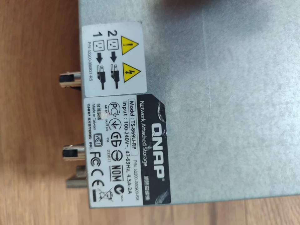 QNAP TS-869U-RP 8-Bay NAS-Server 2HE 2GB RAM 2x GbE 2x Netzteil - Bild 2 von 4