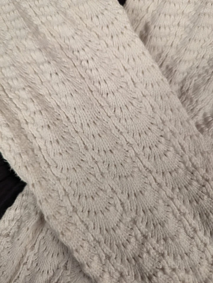 MEDIAS DE ALGODÓN TEJIDAS A MANO MEDIADOS DEL SIGLO XIX CON PATRÓN DE VIEIRA DE ENCAJE Foto 4 de 4