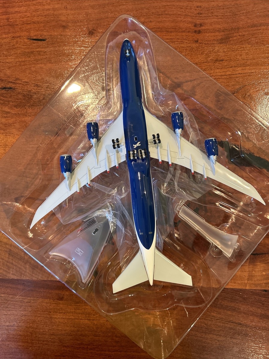 航空機・ヘリコプター herpa  WORLD CARGO B747-8F 1/200 航空機・ヘリコプター herpa WORLD CARGO B747-8F 1/200 JC