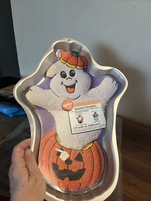 Vintage 1998 Wilton Cake Pan Mold Haunted Pumpkin Halloween Ghost  2105-3070