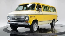 1977 Chevrolet G20 Beauville