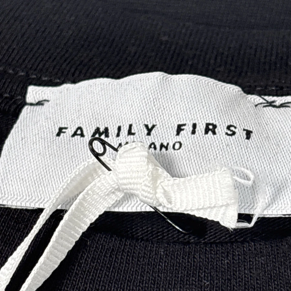 Camiseta Family First 'I Love Milano' Manga Corta Cuello Redondo Negra Talla XL Foto 3 de 4