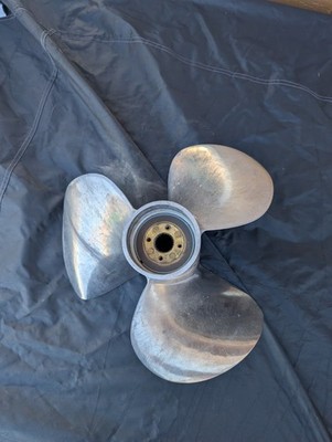 Volvo Penta K5 Front 22414380 DuoProp SS Propeller Forward Drive. bent 