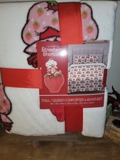 Strawberry Shortcake Vintage Style Queen Faux Fur Queen Comforter Set NWT