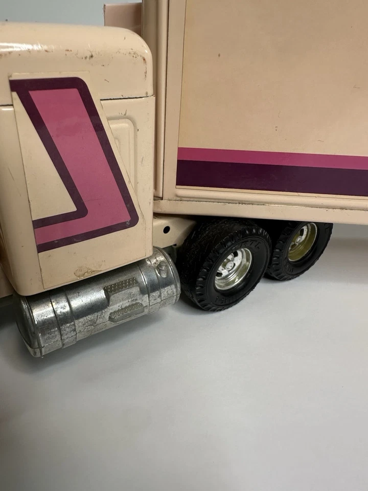 Semirremolque Peterbilt vintage Mary Kay Cosmetics réplica de ERTL Foto 4 de 4