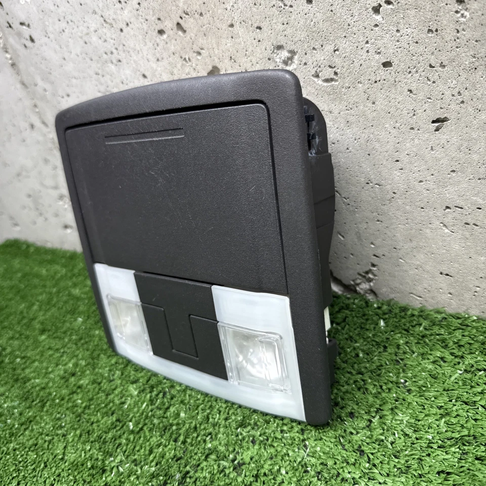 2013-2019 FORD TAURUS EXPLORER OVERHEAD CONSOLE DOME MAP LIGHT (W/O SUNROOF) - Image 2 of 4