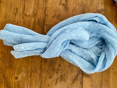 Codello Ribbed Blue with White Polka Dot Scarf