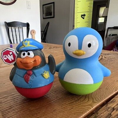 Hasbro Playskool Weeble Wobble Penguin Figure 2003 & Munchkin PenguinBath Bobber