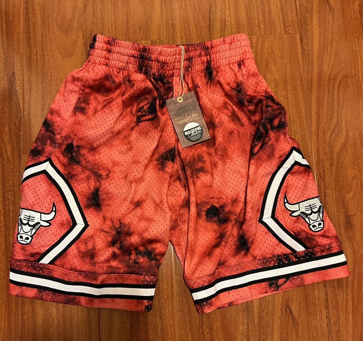 Mitchell and ness swingman shorts best sale sizing