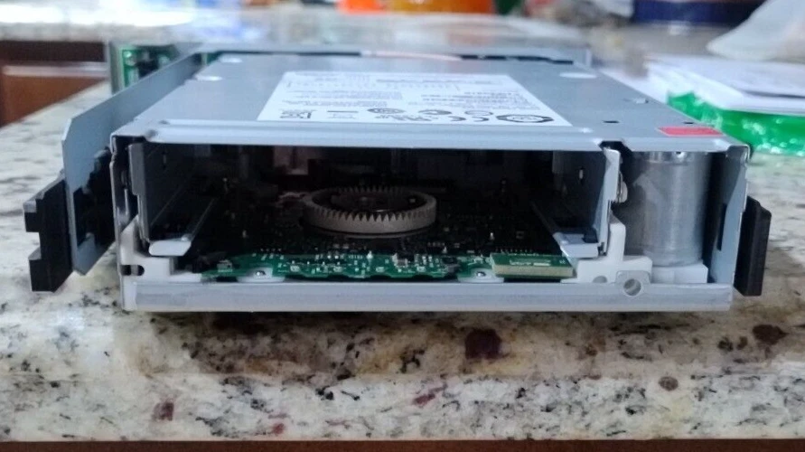 TANDBERG DATA HP LTO-4 Tape drive LVD Ultrium-4 EB659A#000 HH StorageaLoader - Image 3 of 4