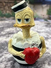 PERFECT GIFT FOR THE PRISONER OF LOVE EGGBERT & FRIENDS EG080 CHICK MATE