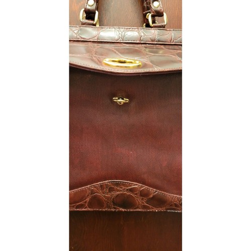 Women's red leather briefcase w/ crocodile design By Jackson Dolce Vita - Picture 5 of 15