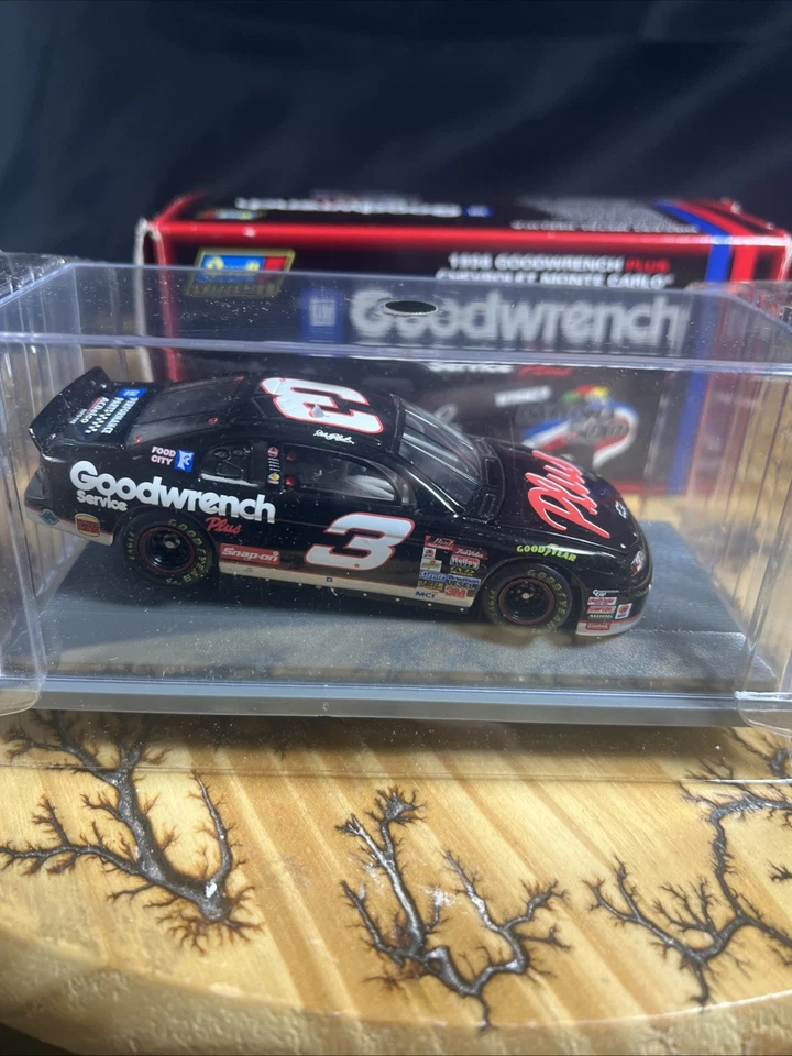 Dale Earnhardt #3 1998 GM Goodwrench Plus Revell 1:43 Diecast Model - Image 3 of 4