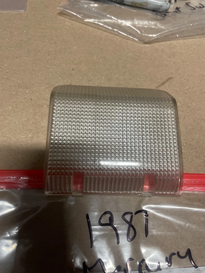 🔥 87 - 91 Lente de luz domo Mercury Colony Park - Verdadero fabricante de equipos originales Foto 2 de 4