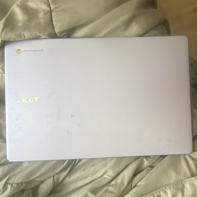 Acer Chromebook 15.6'' Intel Celeron Laptop Chrome OS Silver Wi-Fi Webcam