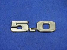 1987-1993 Ford Mustang 5.0L Emblem With Black Dot I96
