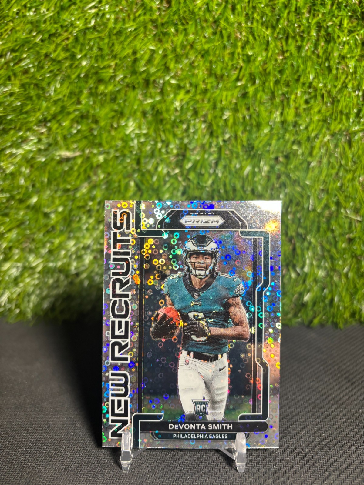 2021 Panini Prizm New Recruits Disco Prizm DeVonta Smith Rookie #NR-6 Eagles RC