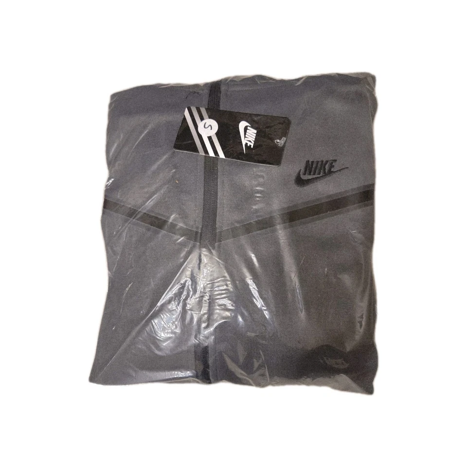 Nike Dark Gray top and bottom S to 3x 👌  - Image 2 of 2
