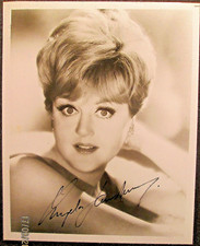 ANGELA LANSBURY (PICTURE OF DORIAN GRAY) HAND SIGN AUTOGRAPH PHOTO