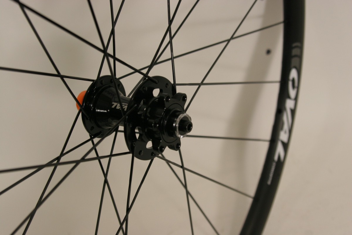 Oval Concepts 527CX Disc 700c Front Wheel 100x10mm QR 6 Bolt Disc